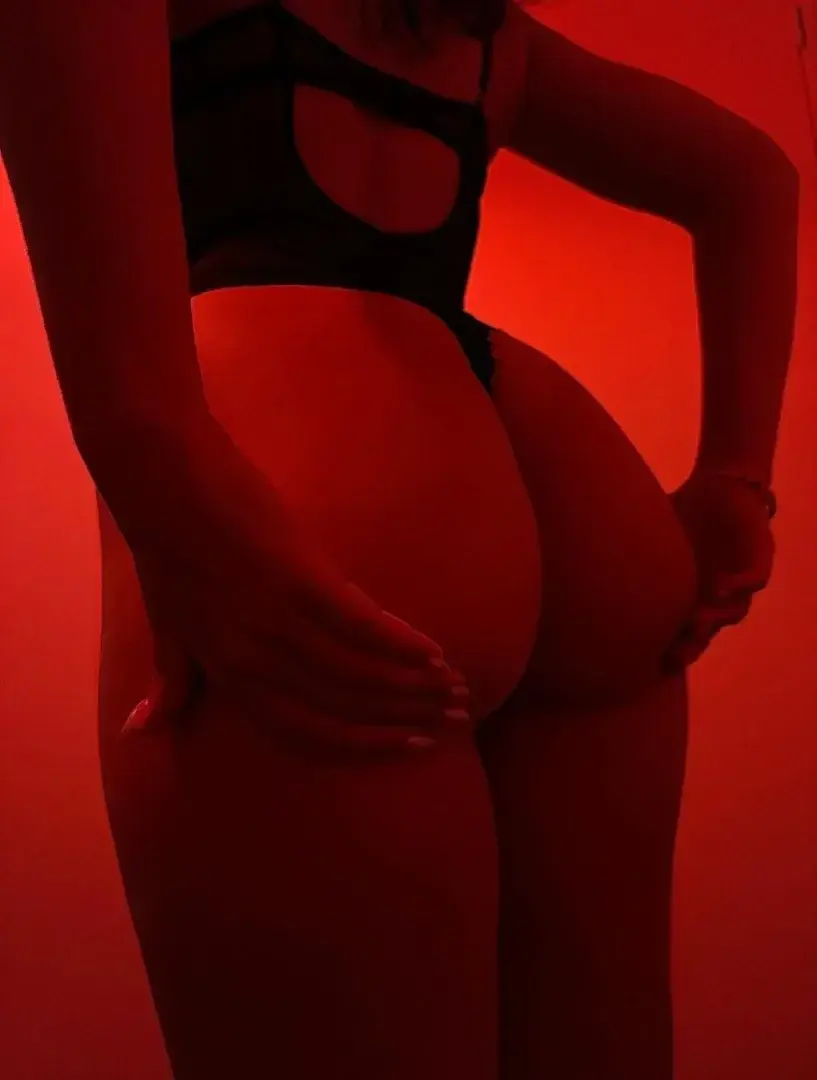 🔞 Pour mes 10 prochains abonnés 🔞Profite de -50% sur ton abonnement avec le code IVY50 🔥+ une vidéo super chaude offerte 🍆🍑Fais vite, le nombre de places est limité ! Tu ne seras pas déçu 😏Je t’embrasse💋