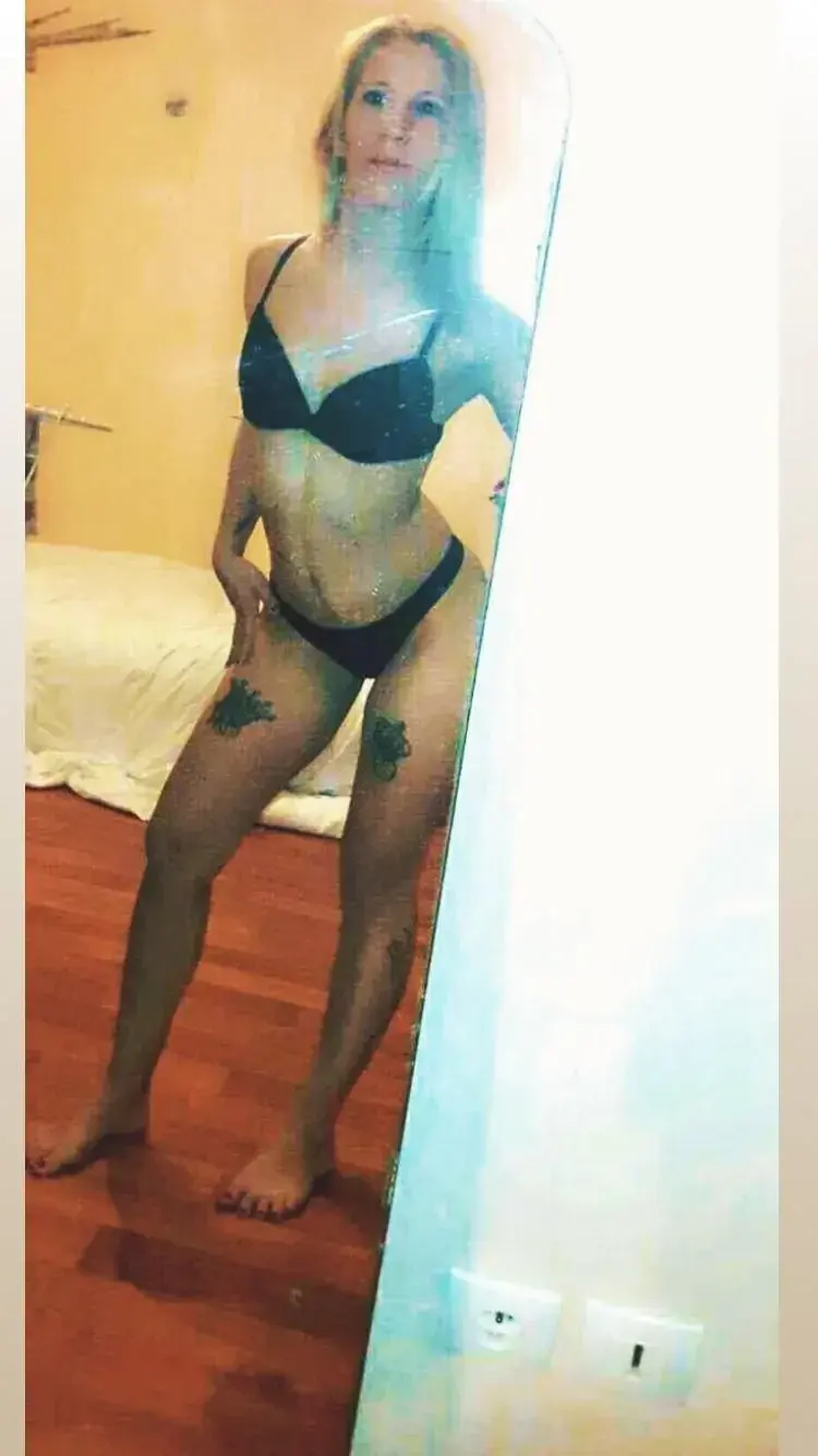 Leak & nude 1 — Natacha_papillon