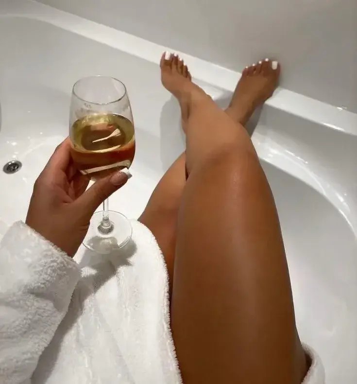 Le moment le plus satisfaisant de la journée 🛁🍾