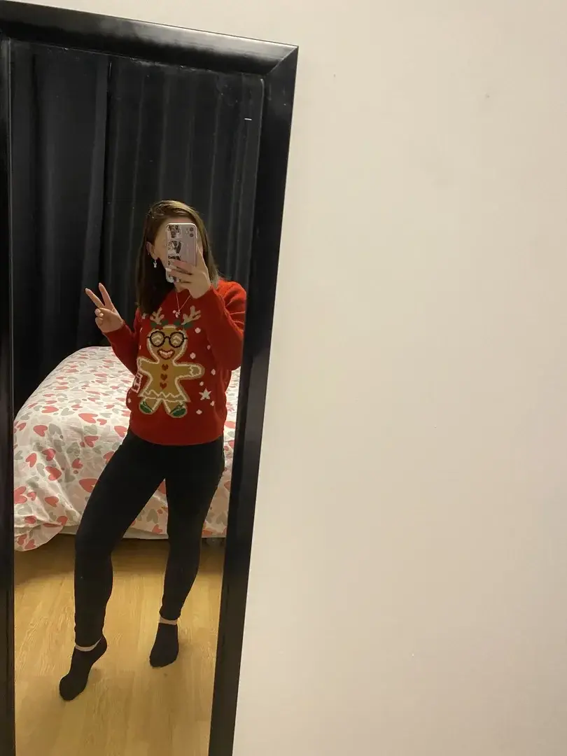 Leak & nude MYM — Xlauuxlauu : « Coucou belle journée 😘 viens découvrir ce qui a en dessous 😝😝 » (MYM)