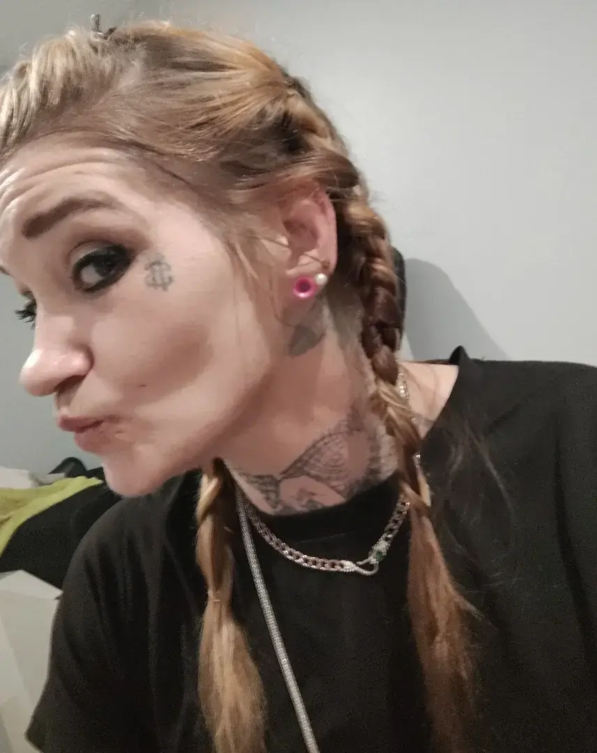 Leak & nude 2 — Lucyvontrapp