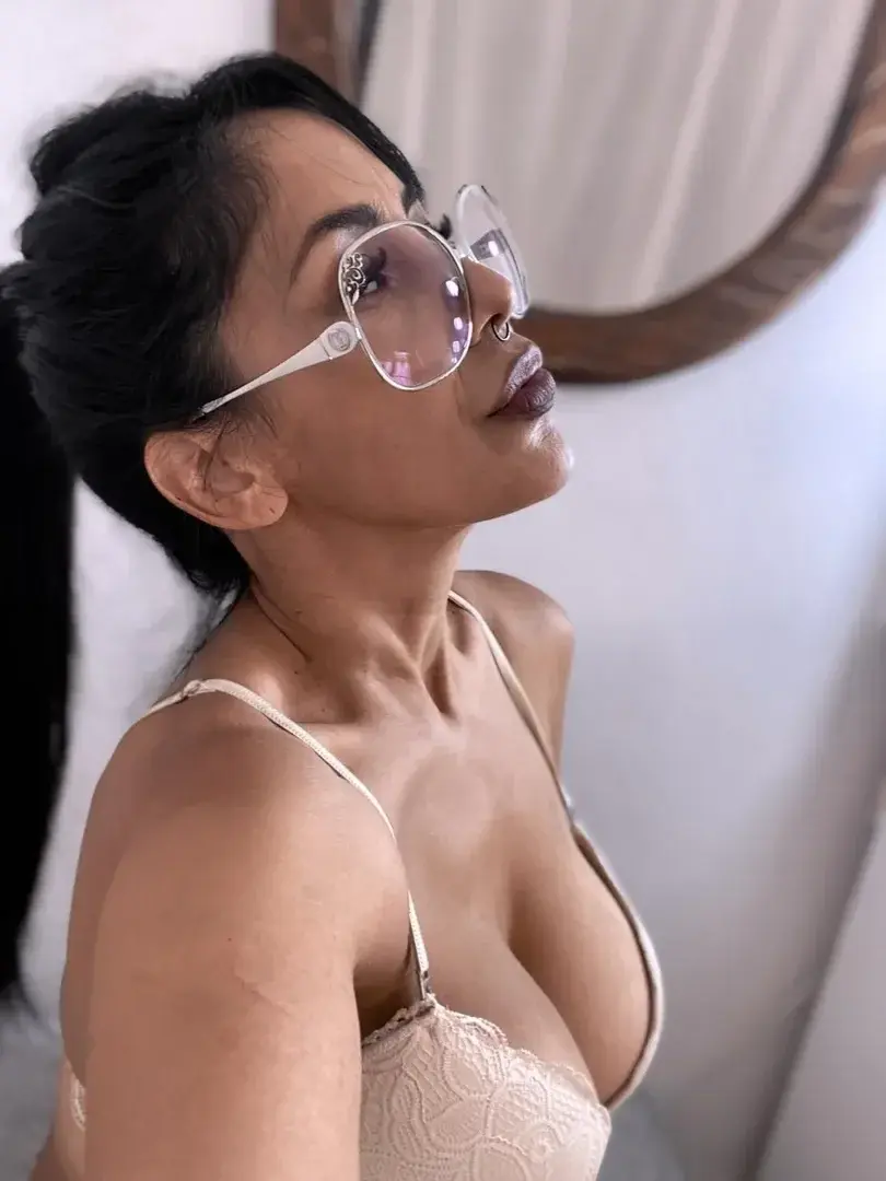 Leak & nude 3 — Melodie2025