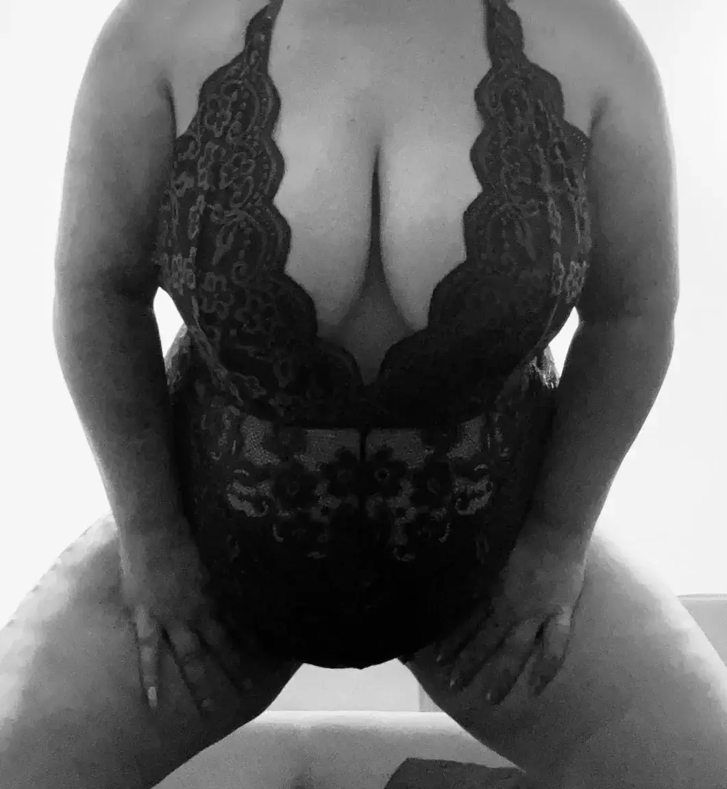 Leak & nude 4 — Toasty_mom