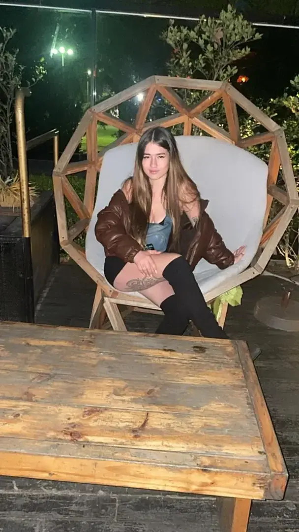 Evadetoulouse - Photo exclusive MYM 8 | French Modèles