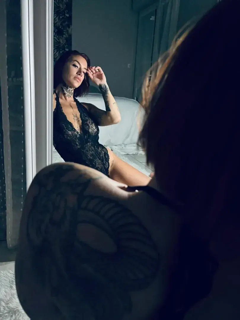 J'adore les petits jeunes 😱🥵 et toi tu aimes les MILF ? 😍 Code : ZERO, c'est Gratuit 🚨