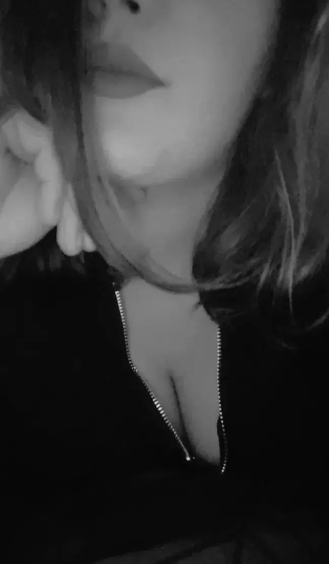 Leak & nude 2 — _camille57