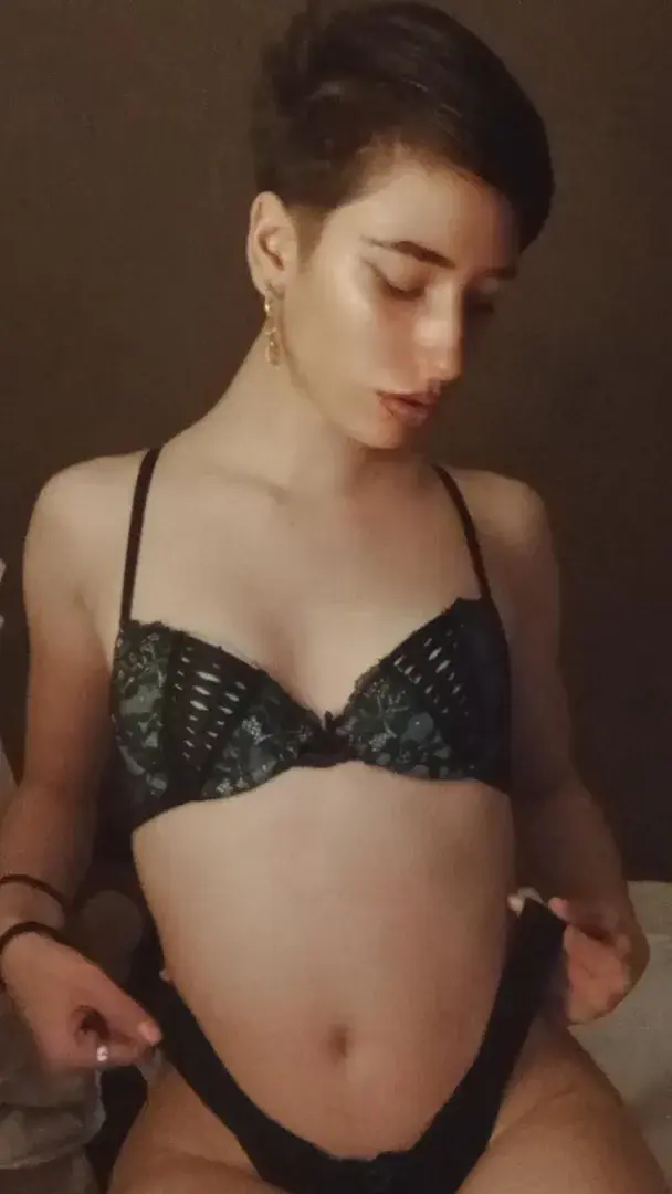 Compte enfin certifié je vais vous régaler ici mes bb❤️😋