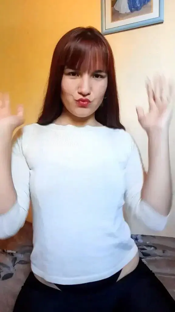 Salut moi c'est Emilie, abonnement gratuit !