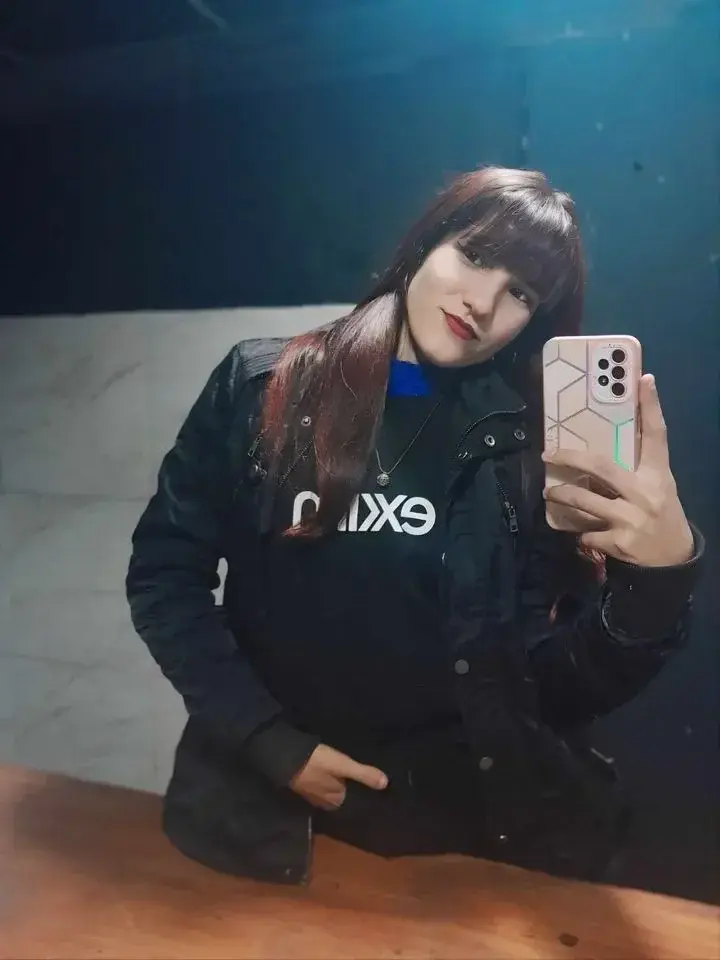Salut moi c'est Emilie tu aimes quoi chez moi ?