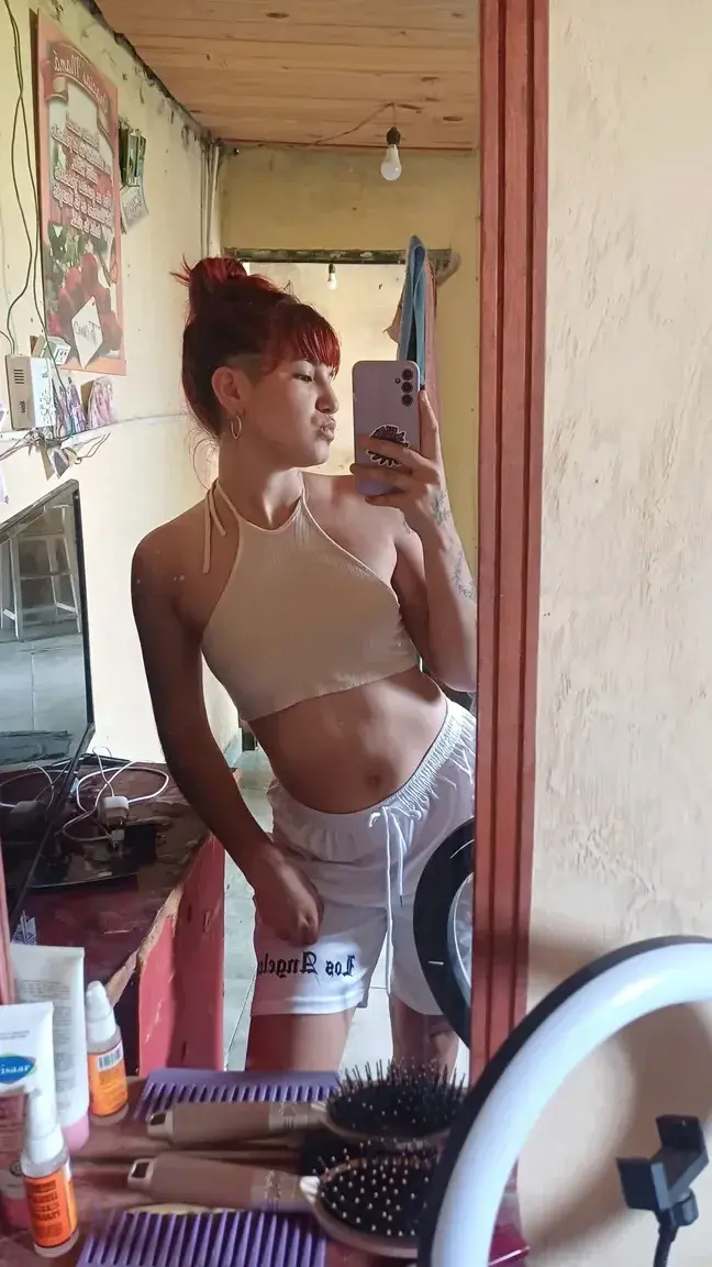 Leak & nude MYM — Emilie_tout_simplement : « Salut c'est EmilieTu me trouves comment ? ❤️ BisousABONNEMENT GRATUIT ILLIMITE ❤️❤️ » (MYM)