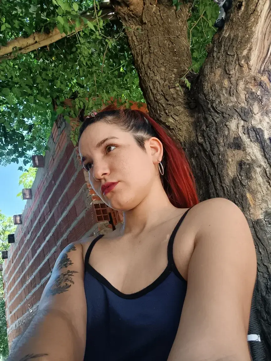 Salut c'est EmilieTu me trouves comment ? ❤️ BisousABONNEMENT GRATUIT ILLIMITE ❤️❤️