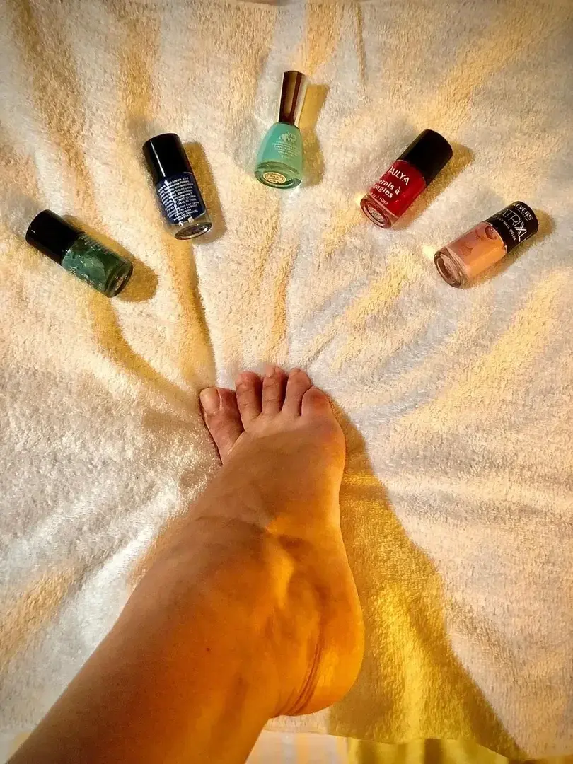 Leak & nude 5 — Lespiedsdetavoisine