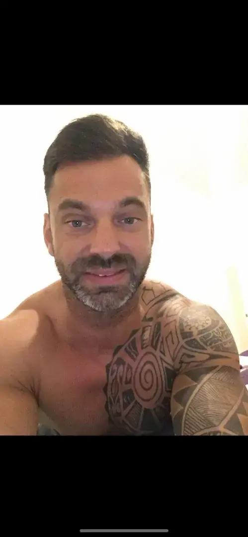 Leak & nude 2 — Gladiateurfit