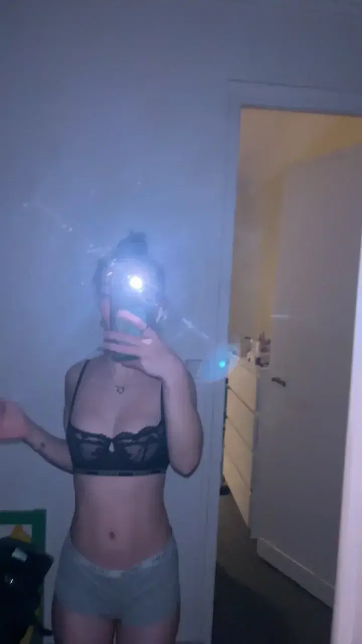 Leak & nude 2 — Candice5