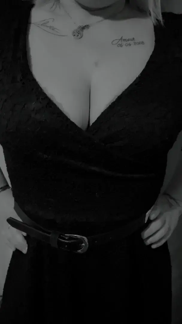 Caro2008 - Photo exclusive MYM 2 | French Modèles