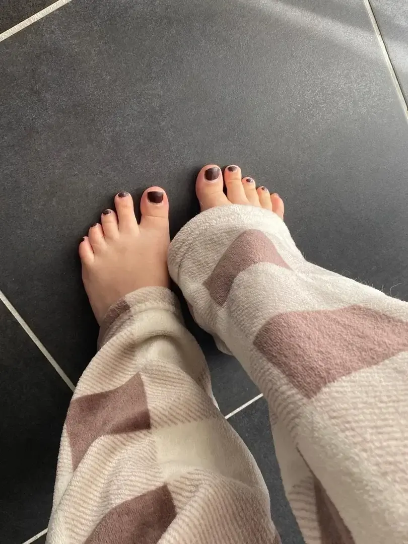 Leak & nude 2 — Les_petits_pieds_de_tessa