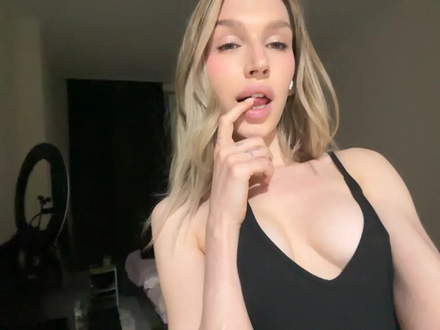 Leak & nude 1 — Belleswan