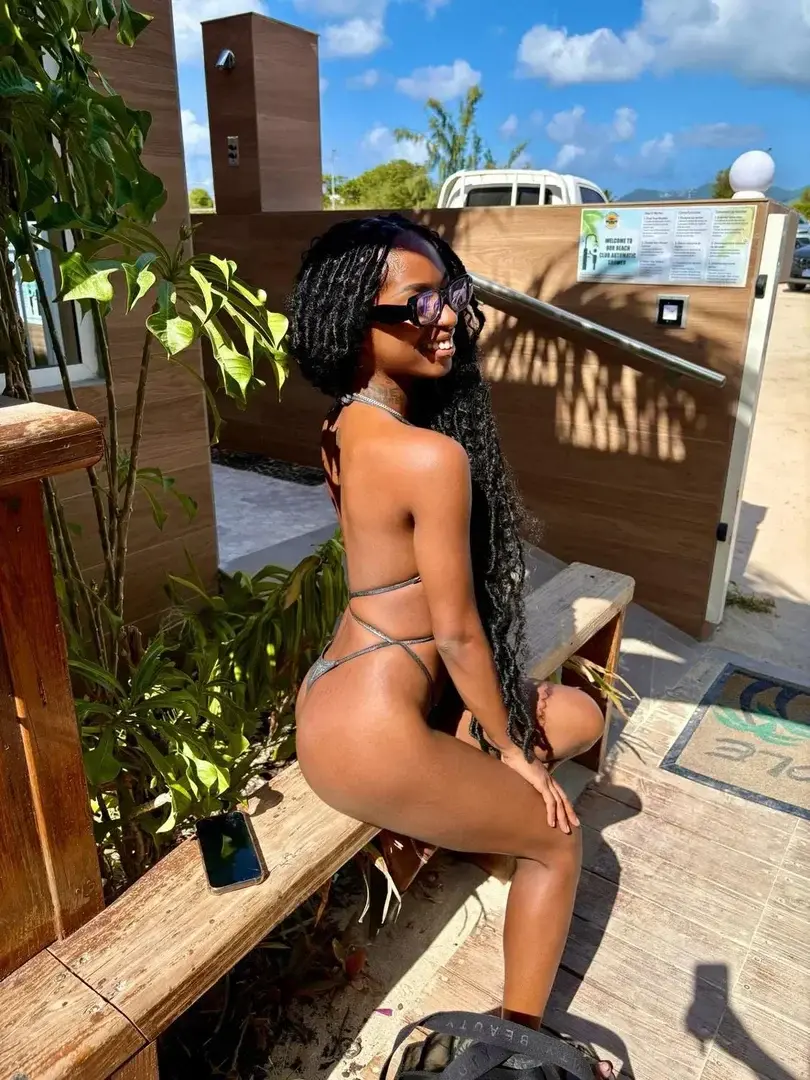 Leak & nude 17 — Queen_alii