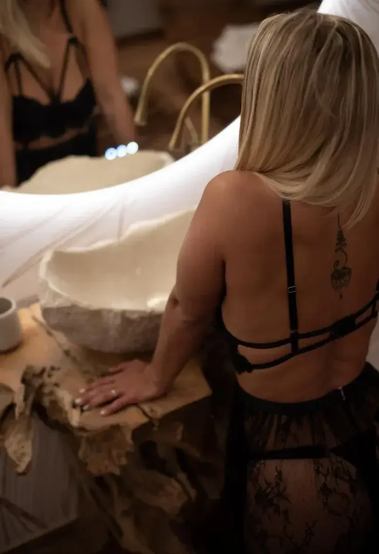 Leak & nude 1 — Sweetblondylady