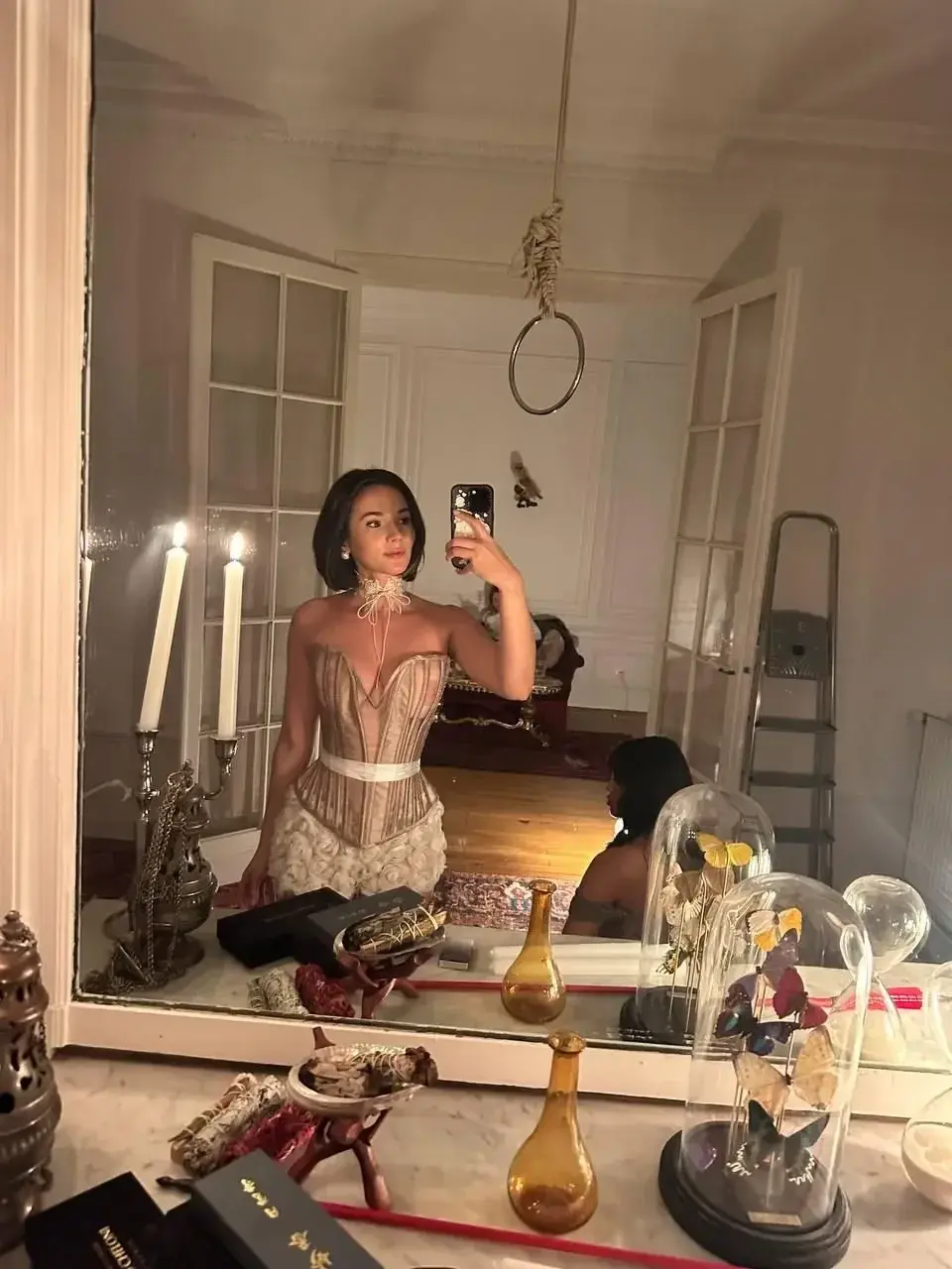 Did you like this outfit ? 🥂