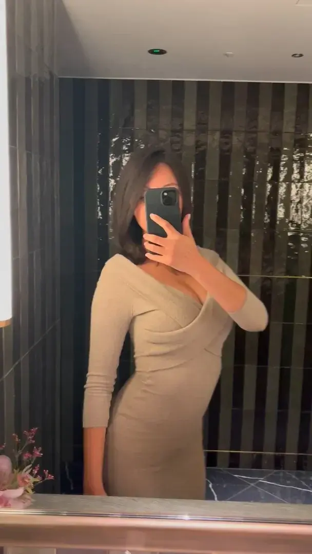 Leak public de Zahia — « 🩷 » (nude) sur MYM