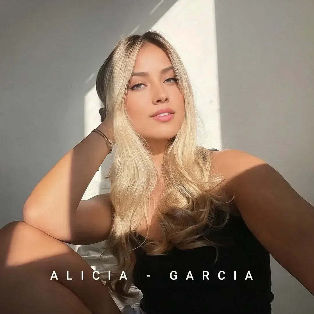 Leak & nude 7 — alicia_garcia_