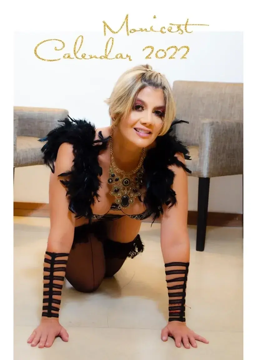 Mi amor !!  Todos los meses me tendrás presente , con mi #Calendario2022
