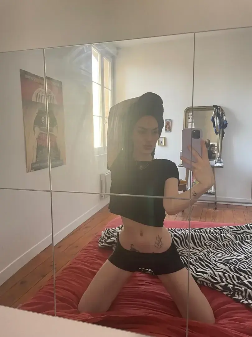 elladelprince - Photo exclusive MYM 19 | French Modèles