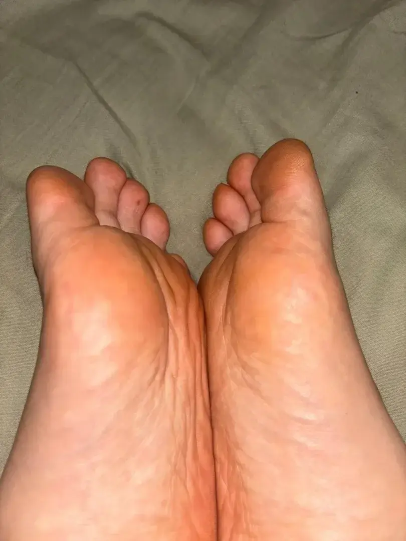 Leak & nude 1 — Divinetoesstudio