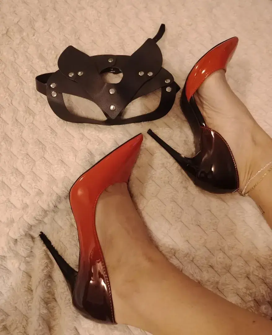 Leak & nude 7 — Beauty_of_feet_girl
