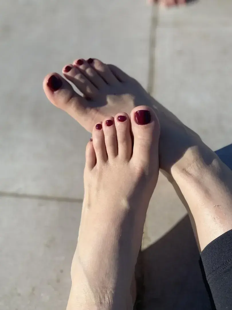 Leak & nude 11 — Cutelegslara