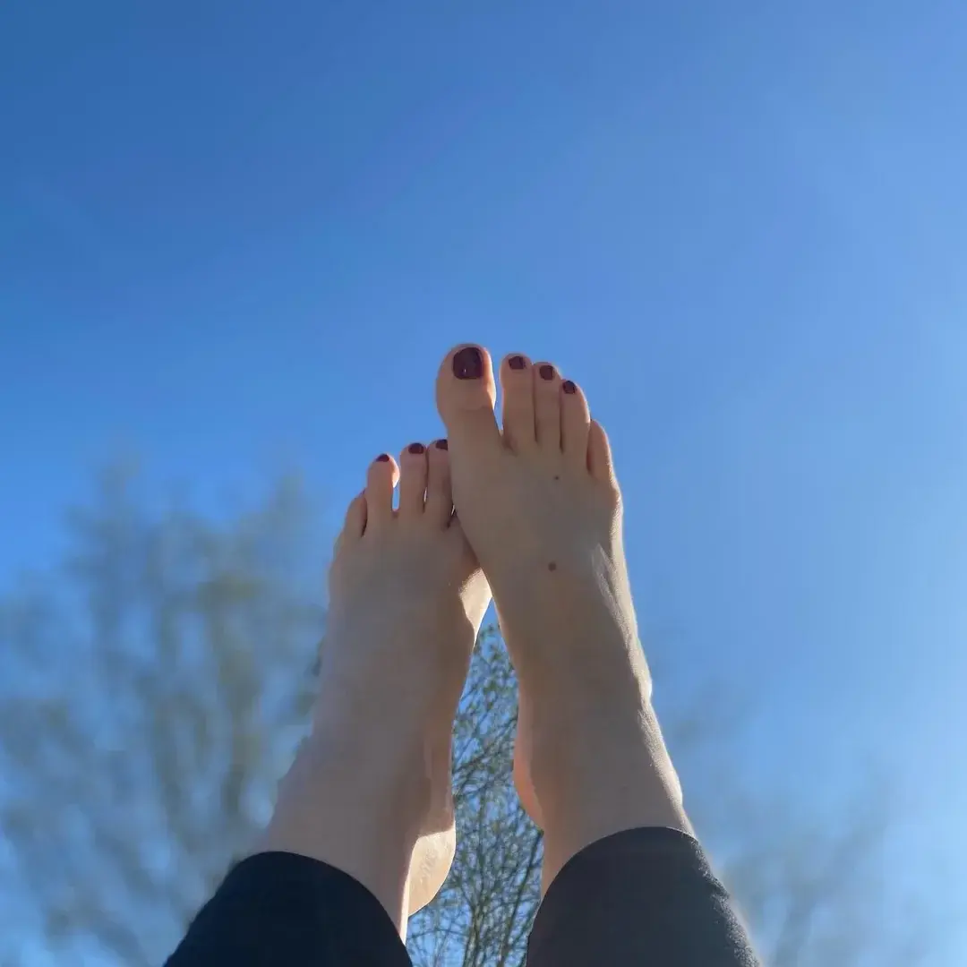 Leak & nude 12 — Cutelegslara