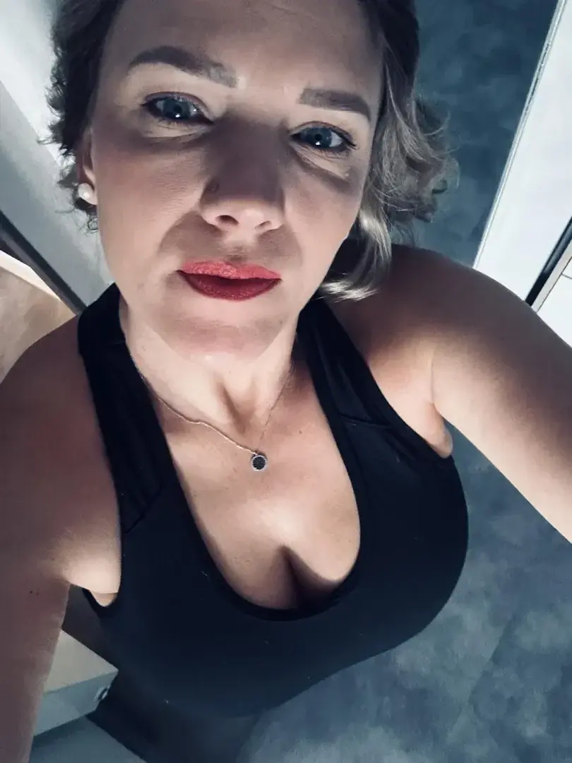 Lily57 — média 12 | French Modèles