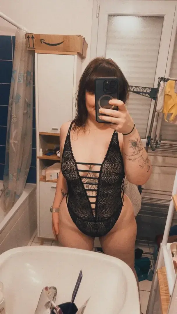 #ContenuAdulte#ExclusifAdulte#18Plus#PourAdultes#ContenuPrivé#RéservéAuxAdultes#AbonnementExclusif#ExclusiveContent#PrivatePhotos#AdultContent#OnlyForFans#PrivateAccess#PremiumContent