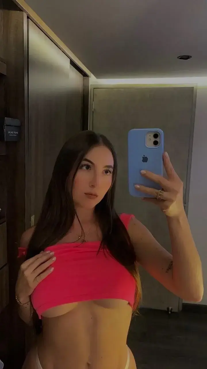 Amber_scarlett — média 10 | French Modèles