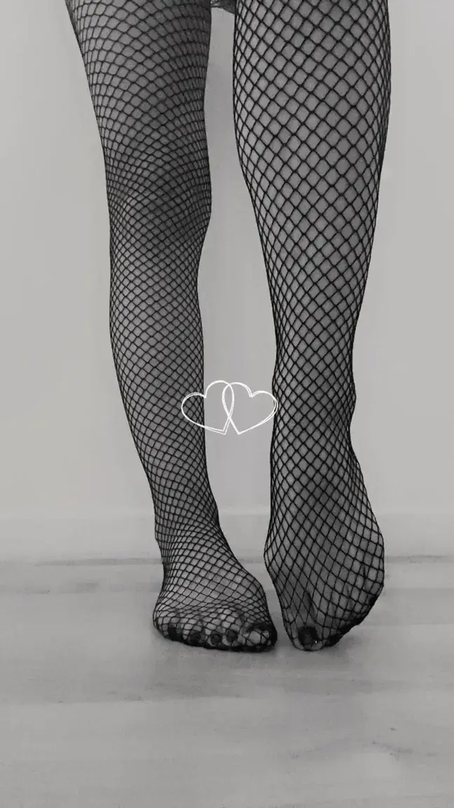 Leak & nude 2 — Lovefeet2628