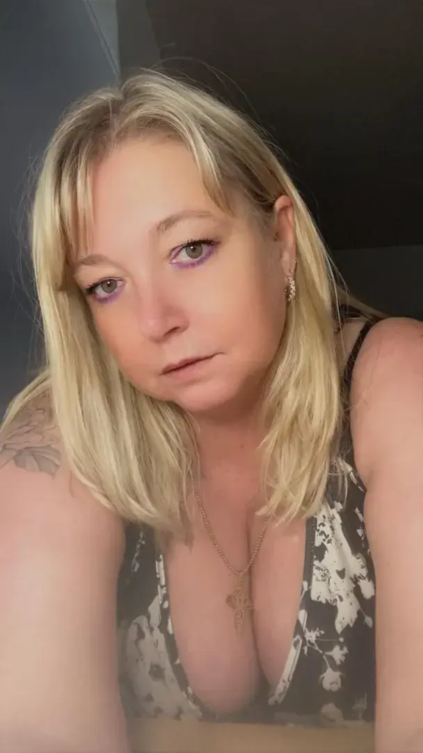 Leak & nude 1 — Petiteminette33
