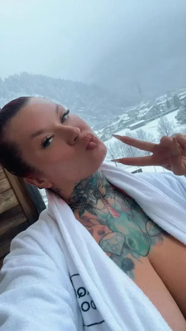 fancy a holiday with me ?