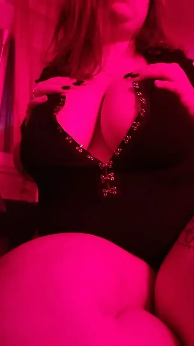 Leak & nude 3 — Chaarnelle