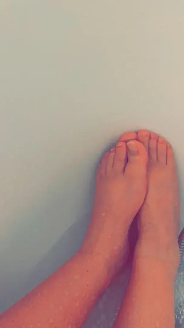 Leak & nude 1 — Giiirlssfoot28