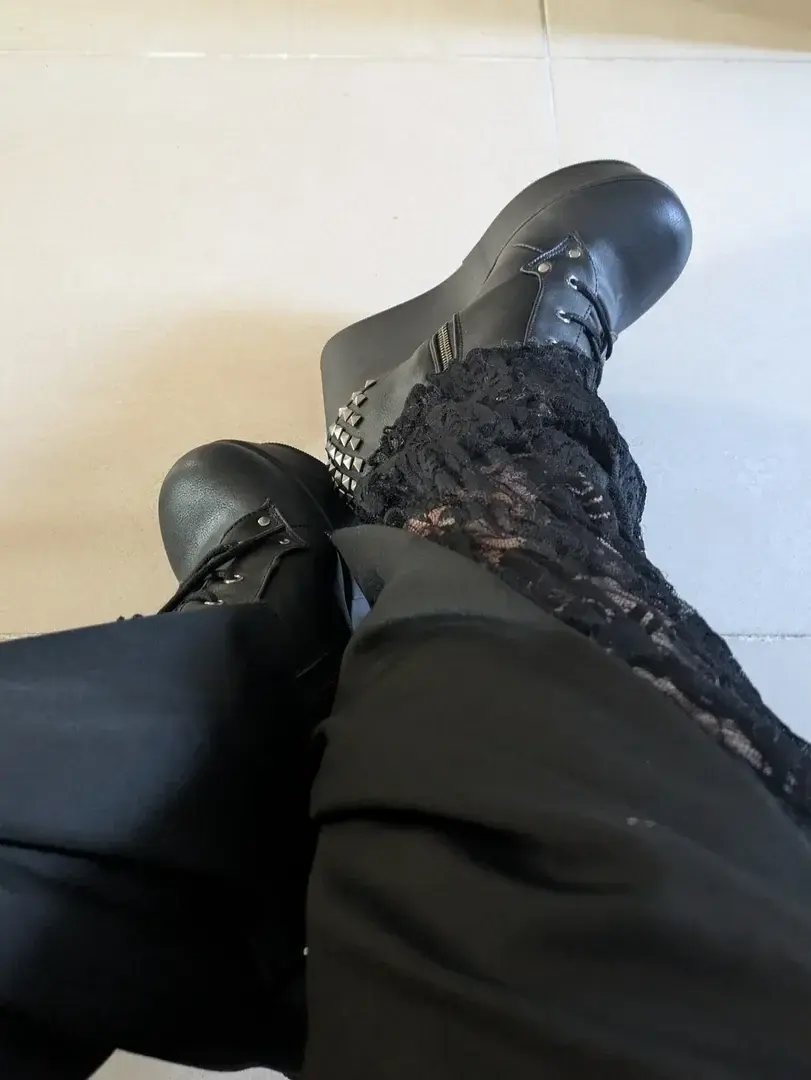 Leak & nude 1 — Lady-sexy-feet