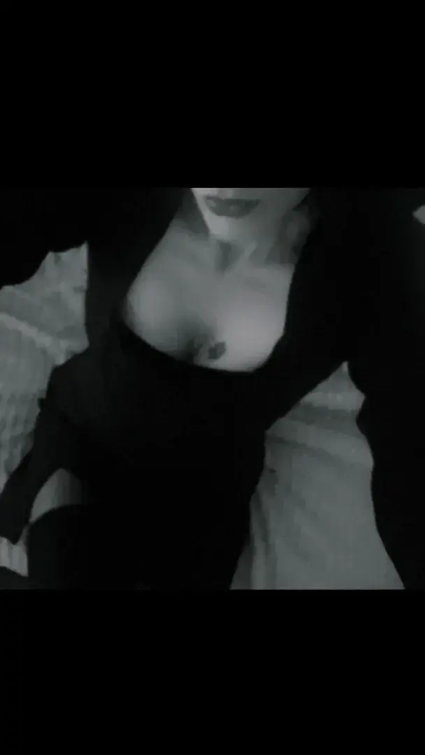 Leak & nude 4 — Mio2