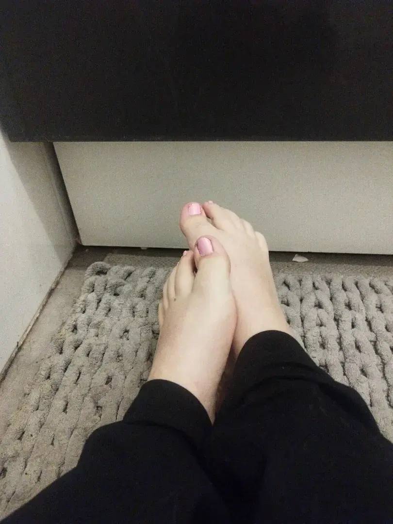 Leak & nude 2 — Barbiefeet22