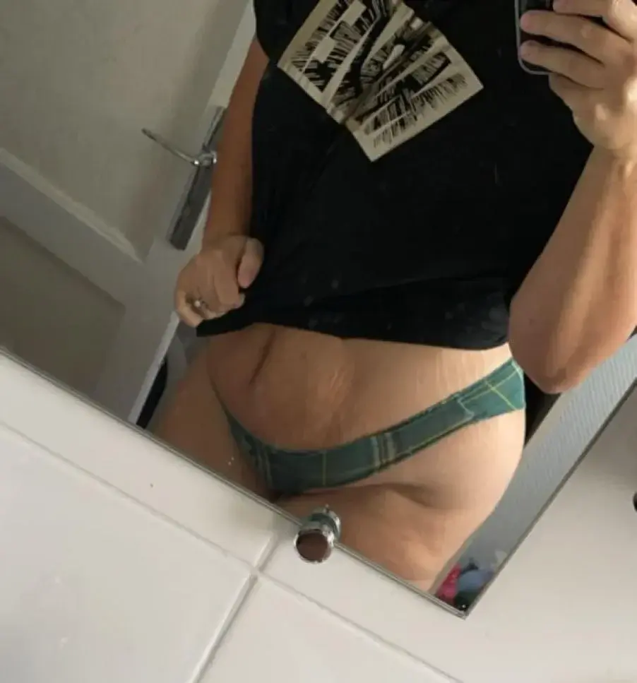 Leak & nude MYM — Nancypokevore : « Coucou mes petits poulpes. ~N'oubliez pas la vidéo du mois offerte avec votre abonnement.xoxo » (MYM)