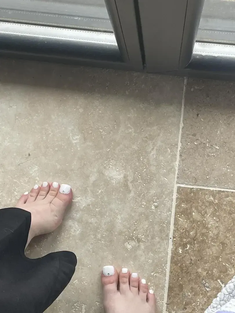 Leak & nude 2 — Pieds_de_starlette