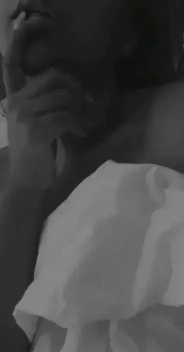 Heey! N'hésitez pas à vous abonnez ou à venir discuter. 👅