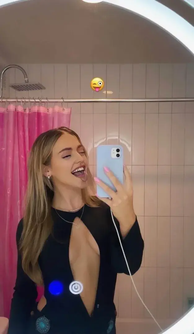 Leak & nude 4 — Clara_mgtt
