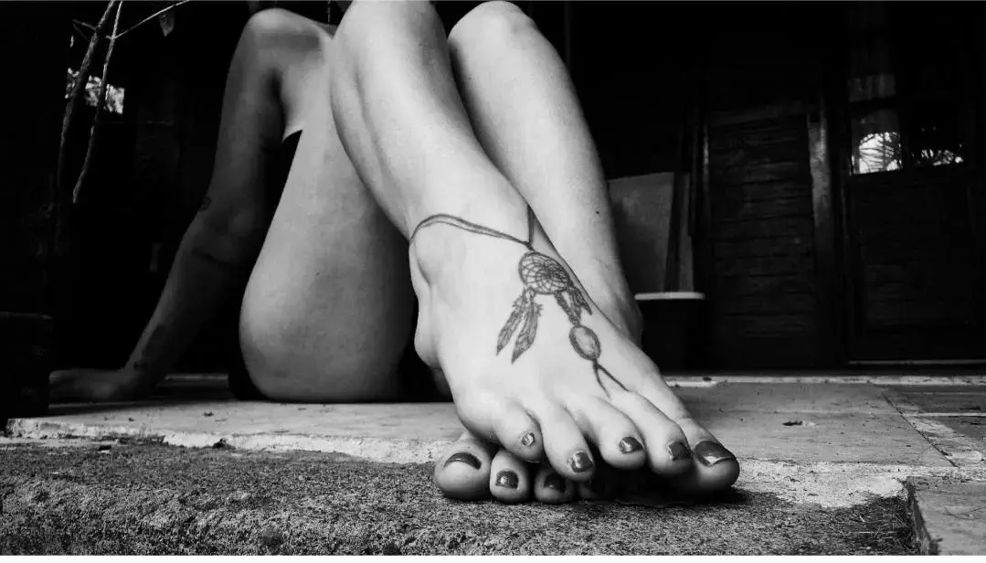Leak & nude 1 — amb_bw
