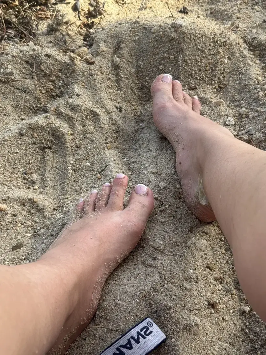 Petit pieds dans le sable 🌸