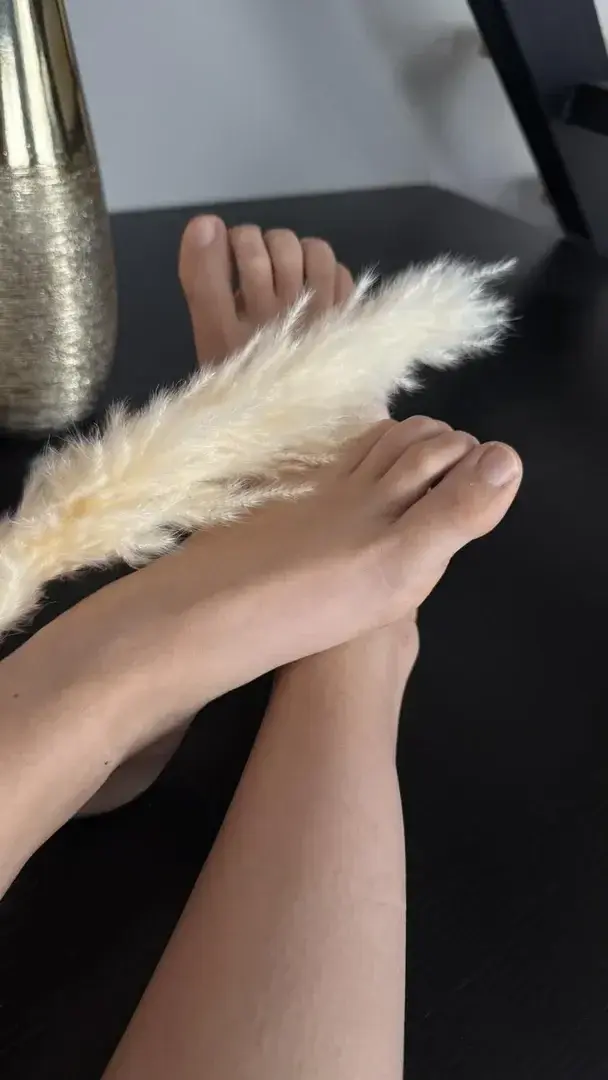Leak & nude 1 — Lola_footparadise